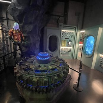 Warner Bros. Studio Tour Hollywood - Aquaman - Amusement Parks Near Me - Burbank, California Warner Bros. Studio Tour Hollywood - Aquaman - Amusement Parks Near Me - Burbank, California