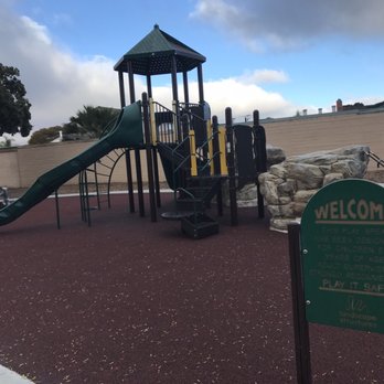 Lowry Park - Big kid structure - Parks Near Me - Fremont, California