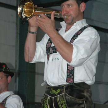 Markthallen München - Der Kapellmeister, auch an der Trompete - Wholesalers Near Me - Munich, BY
