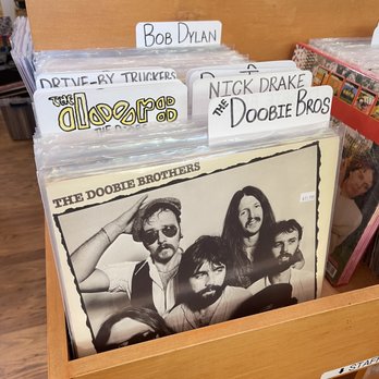 Innersleeve Records - Vinyl Records - Music & DVDs Near Me - Amagansett, New York Innersleeve Records - Vinyl Records - Music & DVDs Near Me - Amagansett, New York