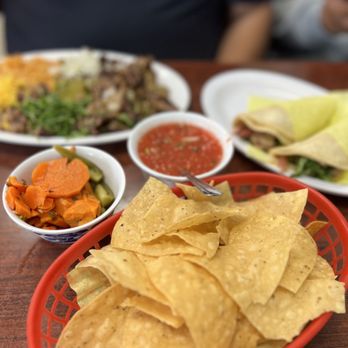 Tacos Los Reyes - Chips, Salsa, and Spicy Pickled Carrots served when dining in. - Mexican Near Me - Orange, California Tacos Los Reyes - Chips, Salsa, and Spicy Pickled Carrots served when dining in. - Mexican Near Me - Orange, California