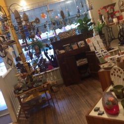 Dove Tail Arts - Cute shop