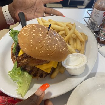 Jenny's Diner - California Burger - Regular combo - Diners Near Me - Highland, California Jenny's Diner - California Burger - Regular combo - Diners Near Me - Highland, California