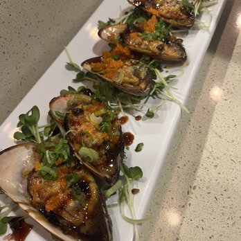 Rok N' Sushi - 5 piece baked mussels - Sushi Bars Near Me - Sylmar, California