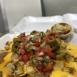 Mechitas Food Truck - Nachos with carnitas
