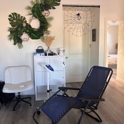 Truly Bright - Easy set-up in the comfort of your own home.