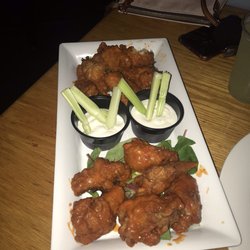 Rumba Night Club - Buffalo wings!
