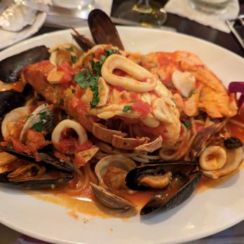 Sette Mezzo Ristorante - Assorted seafood - Italian Near Me - Coconut Creek, Florida
