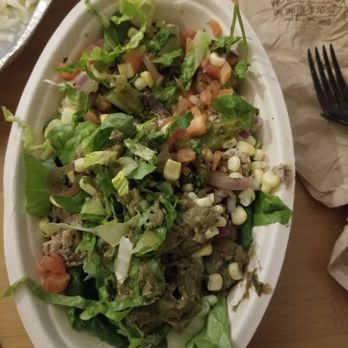 Chipotle Mexican Grill - Carnitas bowl missing the cauliflower rice - Mexican Near Me - Harahan, Louisiana