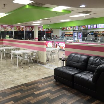 La Michoacana Premium 2 - Clean place and really big - Ice Cream & Frozen Yogurt Near Me - Nashville, Tennessee