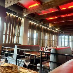 Churrascos Memorial City - Dining room