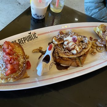 Breakfast Republic - French toast flight - Breakfast & Brunch Near Me - Irvine, California