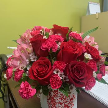 Xavier's Florist - Beautiful Valentine's Day Bouquet - Florists Near Me - Diamond Bar, California Xavier's Florist - Beautiful Valentine's Day Bouquet - Florists Near Me - Diamond Bar, California