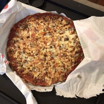 Oh Boy Pizza - Sausage and hot giardiniera pepper pizza delivered piping hot. - Pizza Near Me - Worth, Illinois Oh Boy Pizza - Sausage and hot giardiniera pepper pizza delivered piping hot. - Pizza Near Me - Worth, Illinois