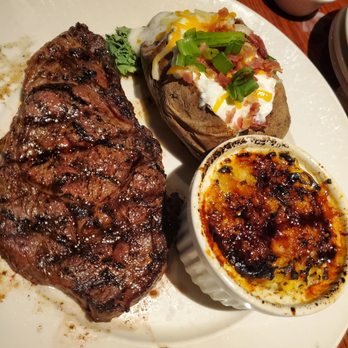 The Chop House - Steakhouses Near Me - Sevierville, Tennessee The Chop House - Steakhouses Near Me - Sevierville, Tennessee
