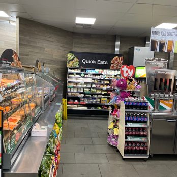 7-Eleven - the inside of a grocery store - Gas Stations Near Me - Orlando, Florida