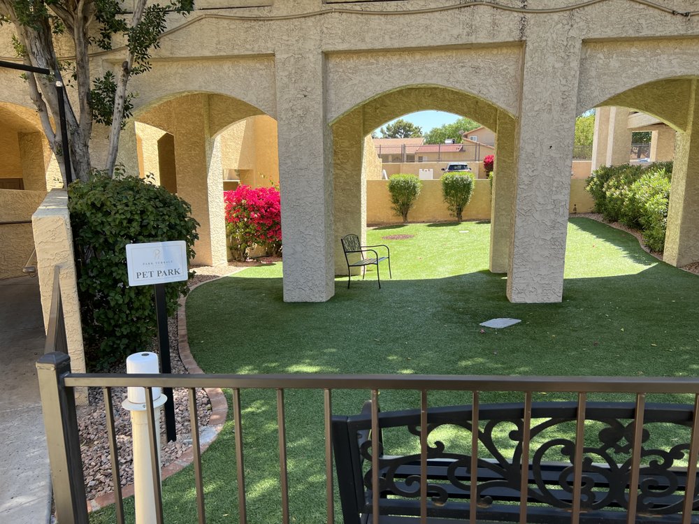 PARK TERRACE AT GREENWAY Updated September 2024 35 Photos & 12 Reviews 2577 W Greenway Rd