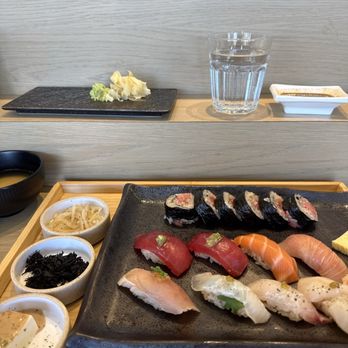 Akami Sushi - Sushi Bars Near Me - Arcadia, California