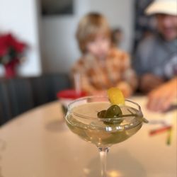 Dirty gin martini