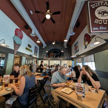 Lou Malnati's Pizzeria - Pizza Near Me - Buffalo Grove, Illinois Lou Malnati's Pizzeria - Pizza Near Me - Buffalo Grove, Illinois