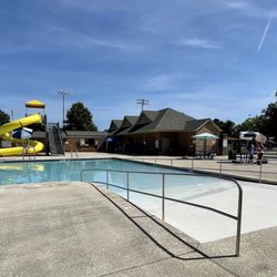 Washington Terrace Pool and Waterslide - Guard rail entry into shallow end