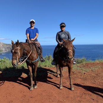 Circle M Ranch - Horseback Riding Near Me - Wailuku, Hawaii Circle M Ranch - Horseback Riding Near Me - Wailuku, Hawaii