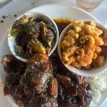 Chef Smelly's - Oxtails, Brussell sprouts, and "crack n cheese" - Cajun/Creole Near Me - Oakland, California