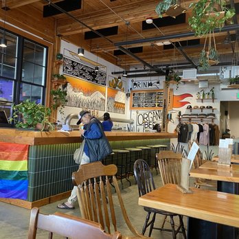 Aslan Brewing - Bar area - Breweries Near Me - Seattle, Washington