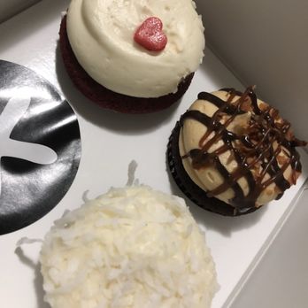 Georgetown Cupcake - Red velvet , German chocolate & chocolate coconut - Cupcakes Near Me - Washington, DC, District of Columbia Georgetown Cupcake - Red velvet , German chocolate & chocolate coconut - Cupcakes Near Me - Washington, DC, District of Columbia