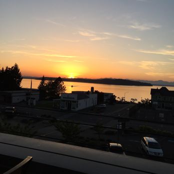 Topside Bar & Grill - Deck area - American Near Me - Steilacoom, Washington