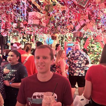 The Christmas Bar - Pop-Up Restaurants Near Me - Honolulu, Hawaii The Christmas Bar - Pop-Up Restaurants Near Me - Honolulu, Hawaii