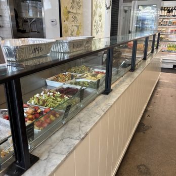 Zinc Cafe & Bar - Salads - New American Near Me - Laguna Beach, California Zinc Cafe & Bar - Salads - New American Near Me - Laguna Beach, California