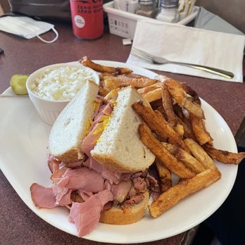 Goodies Restaurant - Smoked meat sandwich, French fries, and cole slaw - Diners Near Me - Hawkesbury, Ontario Goodies Restaurant - Smoked meat sandwich, French fries, and cole slaw - Diners Near Me - Hawkesbury, Ontario
