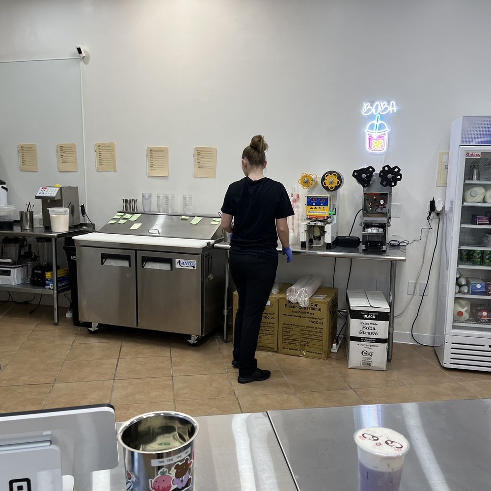 Bubbles Tea & Dessert - Inside - Bubble Tea Near Me - Oakley, California Bubbles Tea & Dessert - Inside - Bubble Tea Near Me - Oakley, California