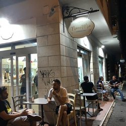 Il Gelato di Nonna Mia - View from the corner.