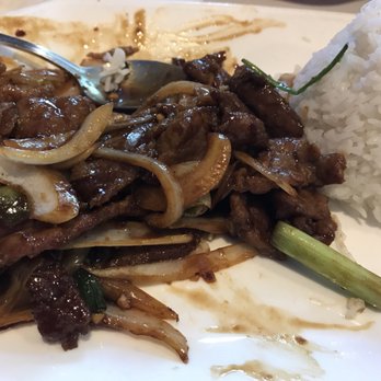 Shooting Star Cafe - Mongolian Beef - Desserts Near Me - Oakland, California