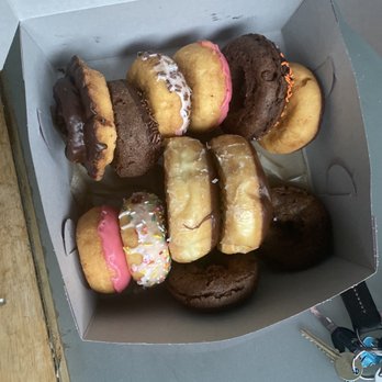 Granny's Donuts - Bakeries Near Me - Long Beach, California