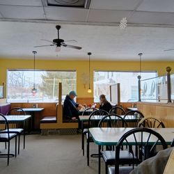 Sammy's Family Restaurant - Small section of dining room. There's lot of room.