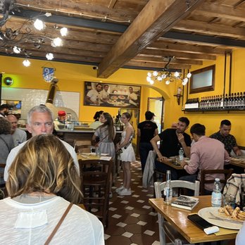 Gusta Pizza - Inside seating - Italian Near Me - Florence, FI Gusta Pizza - Inside seating - Italian Near Me - Florence, FI