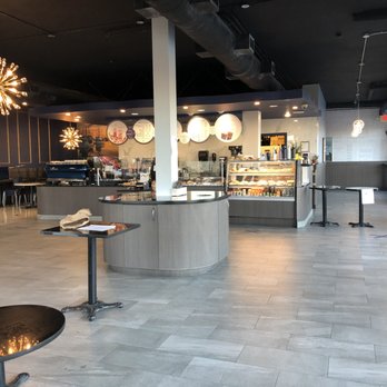 Waves Coffee House - Empty interior~ (May 2020) - Coffee & Tea Near Me - Richmond, British Columbia
