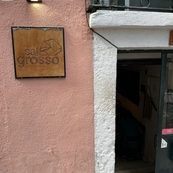 Sal Grosso - Outside - Portuguese Near Me - Lisbon, 11