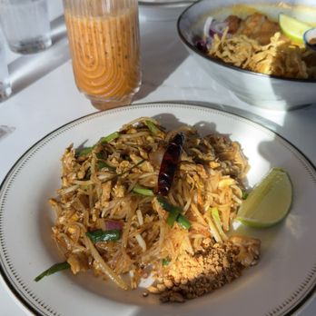 BarnYen By Thaispice - Chicken pad Thai - Thai Near Me - Pflugerville, Texas BarnYen By Thaispice - Chicken pad Thai - Thai Near Me - Pflugerville, Texas
