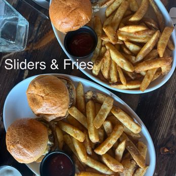 ReBAR & kitchen - Sliders - Sports Bars Near Me - Lodi, New Jersey
