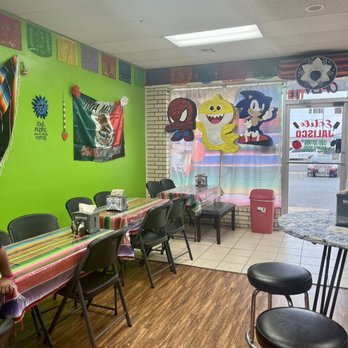 Estilo Jalisco - Sitting area - Mexican Near Me - Altus, Oklahoma