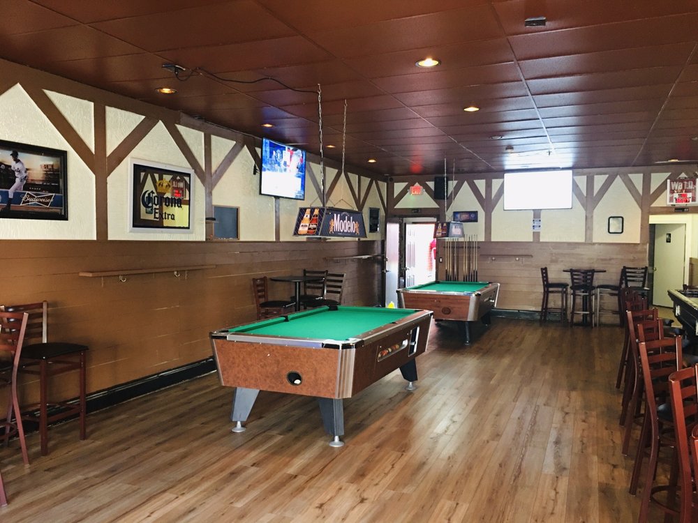 BRASS RAIL PUB 2 Updated August 2024 11 Photos 339 Palisade Ave