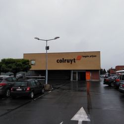 Colruyt - Haupteingang Colruyt in Heist op den Berg /Belgien (08.07.2020) H. S.
