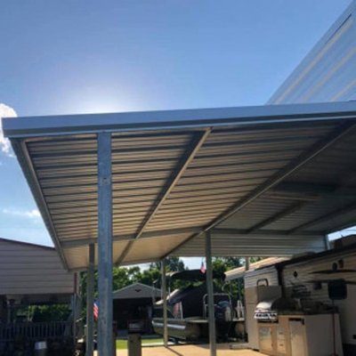 Kustom Construction & Roofing Logo