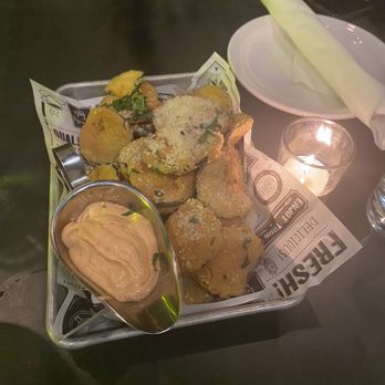 Elm City Social - Zucchini Chips - Cocktail Bars Near Me - New Haven, Connecticut Elm City Social - Zucchini Chips - Cocktail Bars Near Me - New Haven, Connecticut