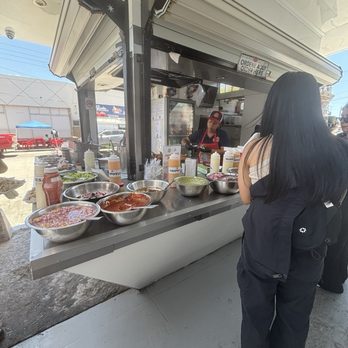 Tacos Fénix - Salsa and topping station - Tacos Near Me - Ensenada, BCN Tacos Fénix - Salsa and topping station - Tacos Near Me - Ensenada, BCN