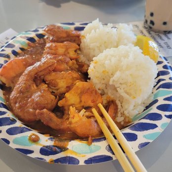 Giovanni’s Shrimp - Spicy shrimp plate.  Do not recommend at all. Tobasco shrimp plate - Seafood Near Me - Honolulu, Hawaii